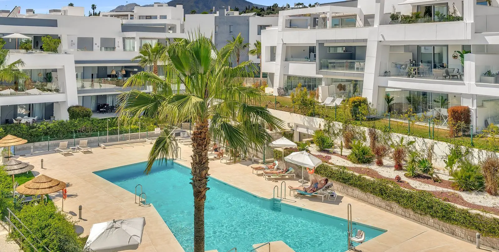 Продажа пентхауса в Estepona 21