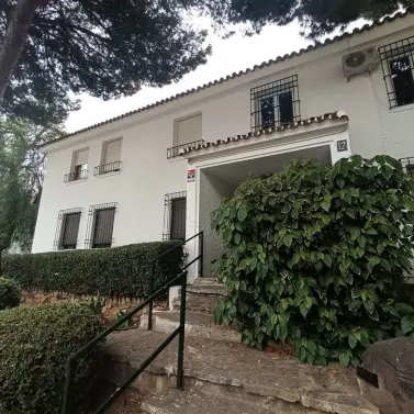 Venta de apartamento en planta baja en Nagüeles