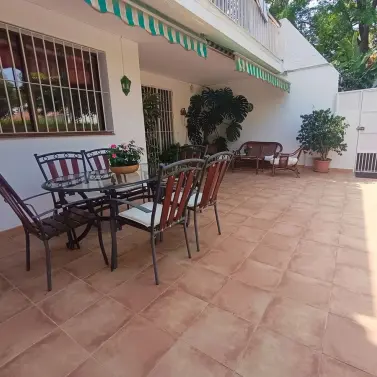 Venta de apartamento en planta baja en Nagüeles
