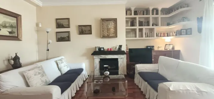 Venta de apartamento en planta baja en Nagüeles 4