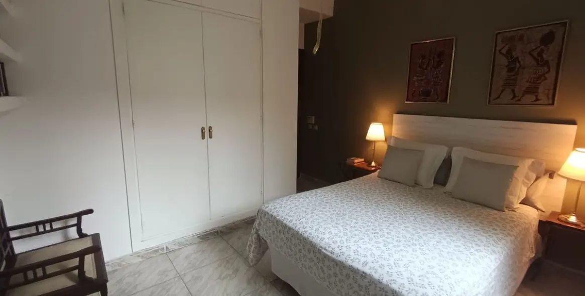 Venta de apartamento en planta baja en Nagüeles 25