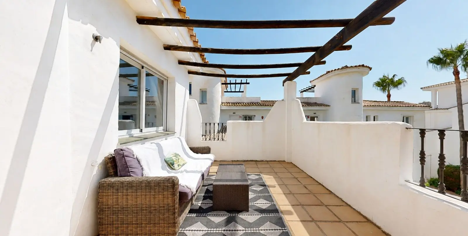 Sale of penthouse duplex in Nueva Andalucía 3
