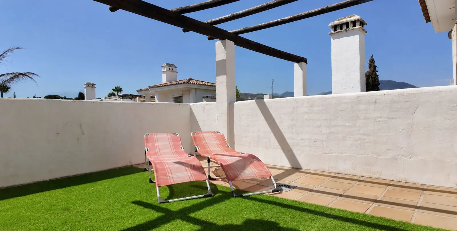 Sale of penthouse duplex in Nueva Andalucía 37