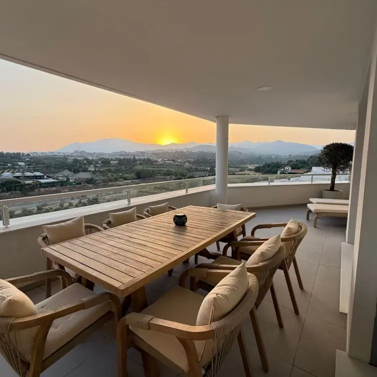 Sale of middle floor apartment in Cancelada