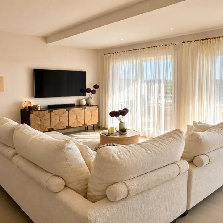 Sale of middle floor apartment in Cancelada