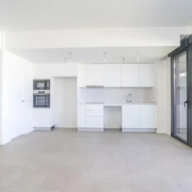 Venta de apartamento en planta media en Torremolinos