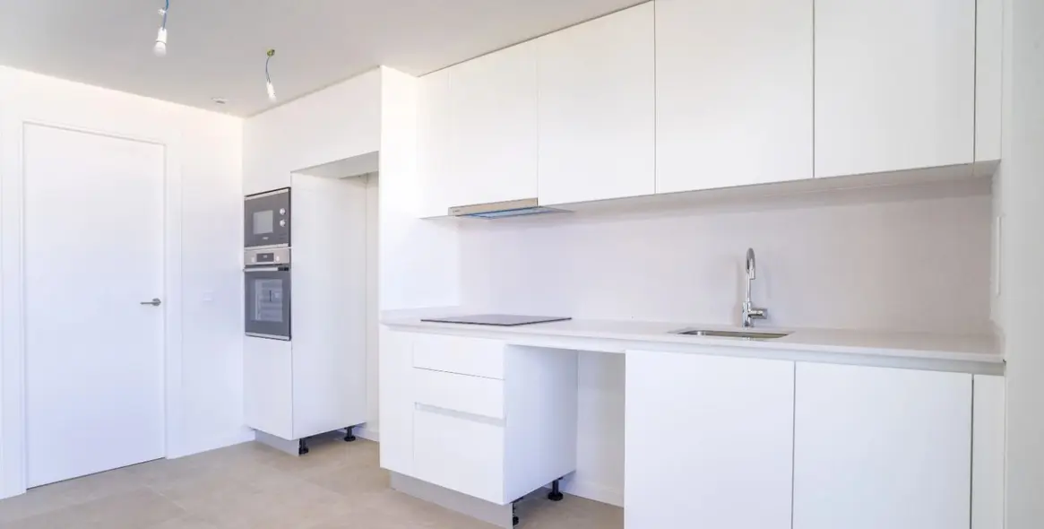 Venta de apartamento en planta media en Torremolinos 4