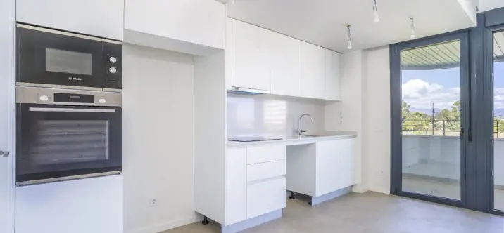 Venta de apartamento en planta media en Torremolinos 4