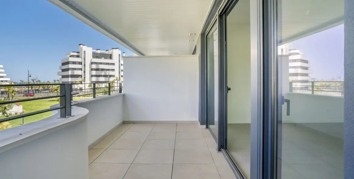 Venta de apartamento en planta media en Torremolinos 8