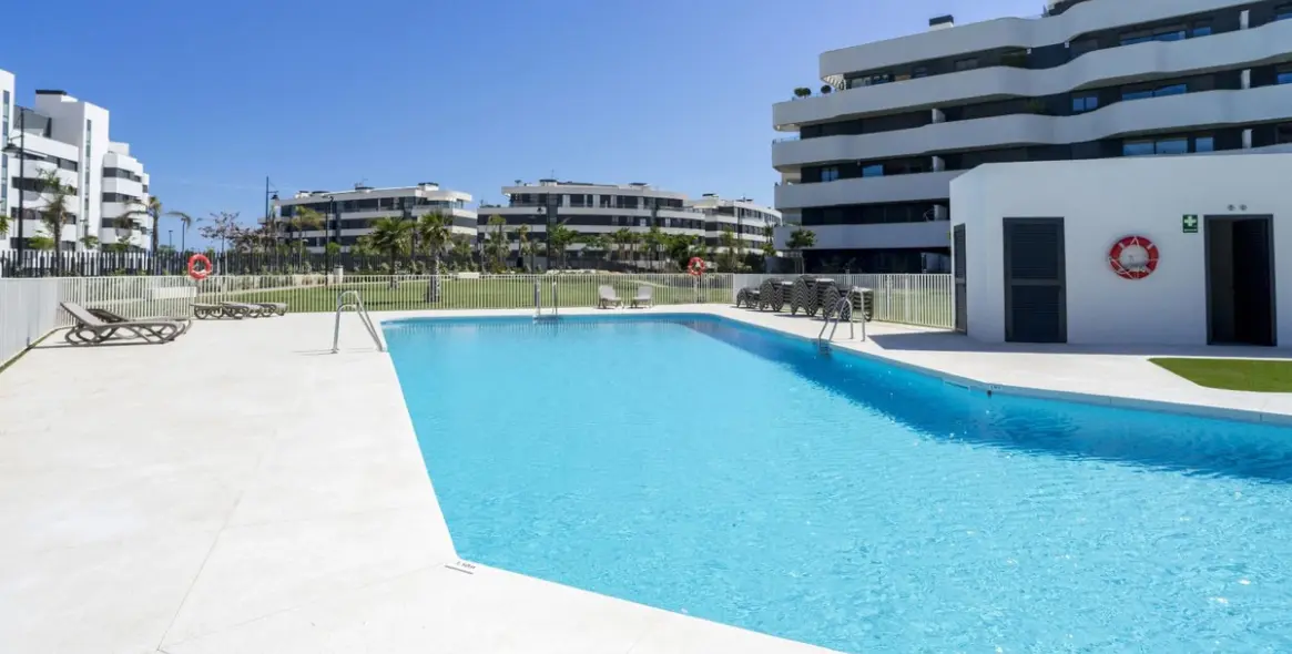 Venta de apartamento en planta media en Torremolinos 18