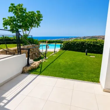 Venta de apartamento en planta baja en Estepona