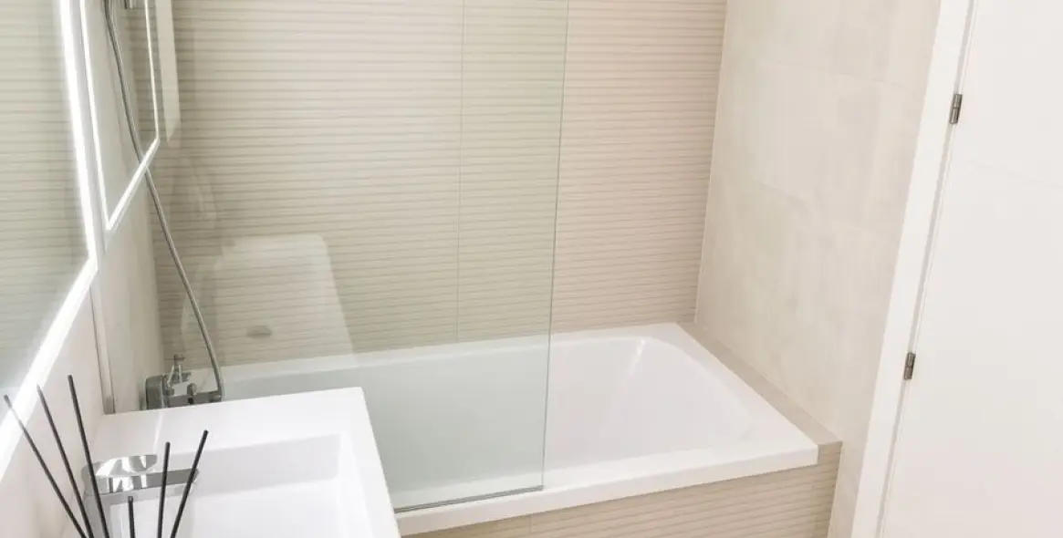 Venta de apartamento en planta baja en Estepona 14