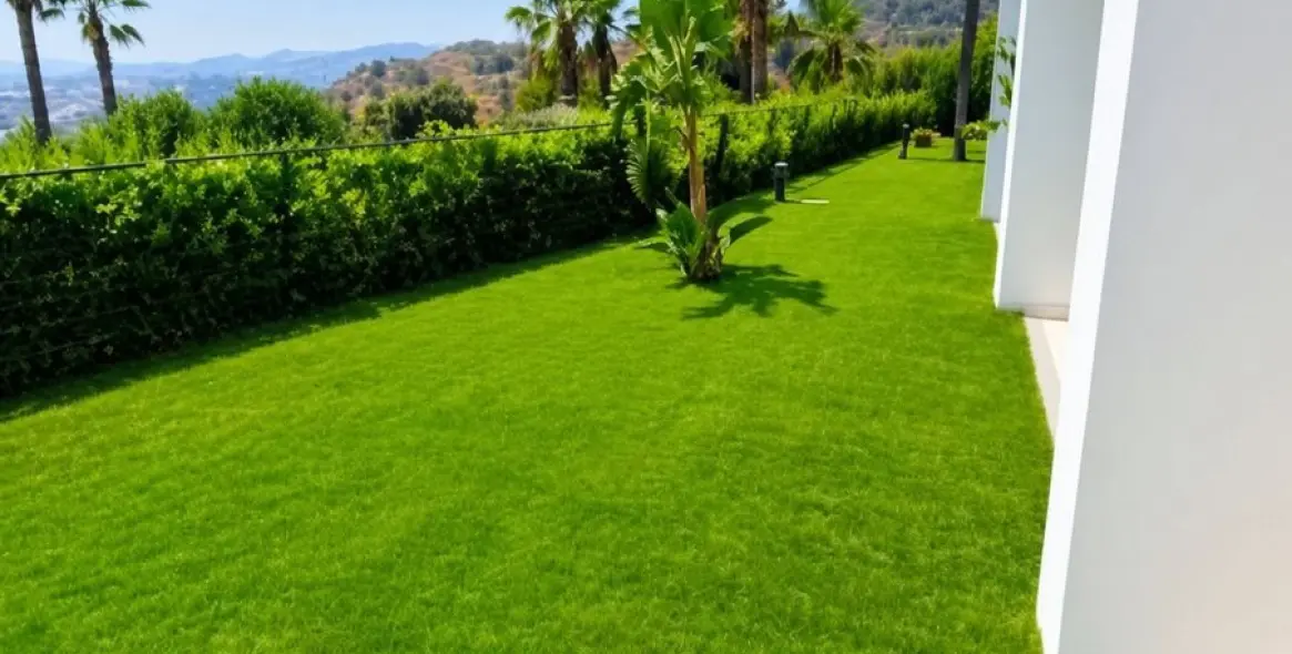 Venta de apartamento en planta baja en Estepona 28