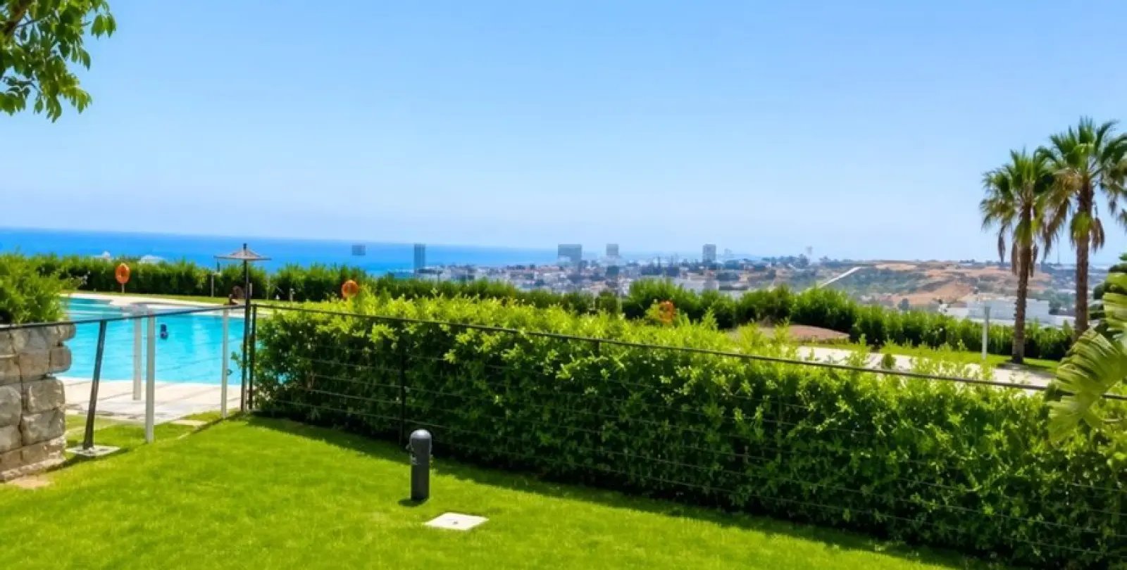 Sale of ground floor apartment in Estepona 8