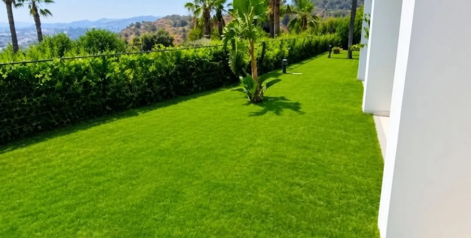 Sale of ground floor apartment in Estepona 28