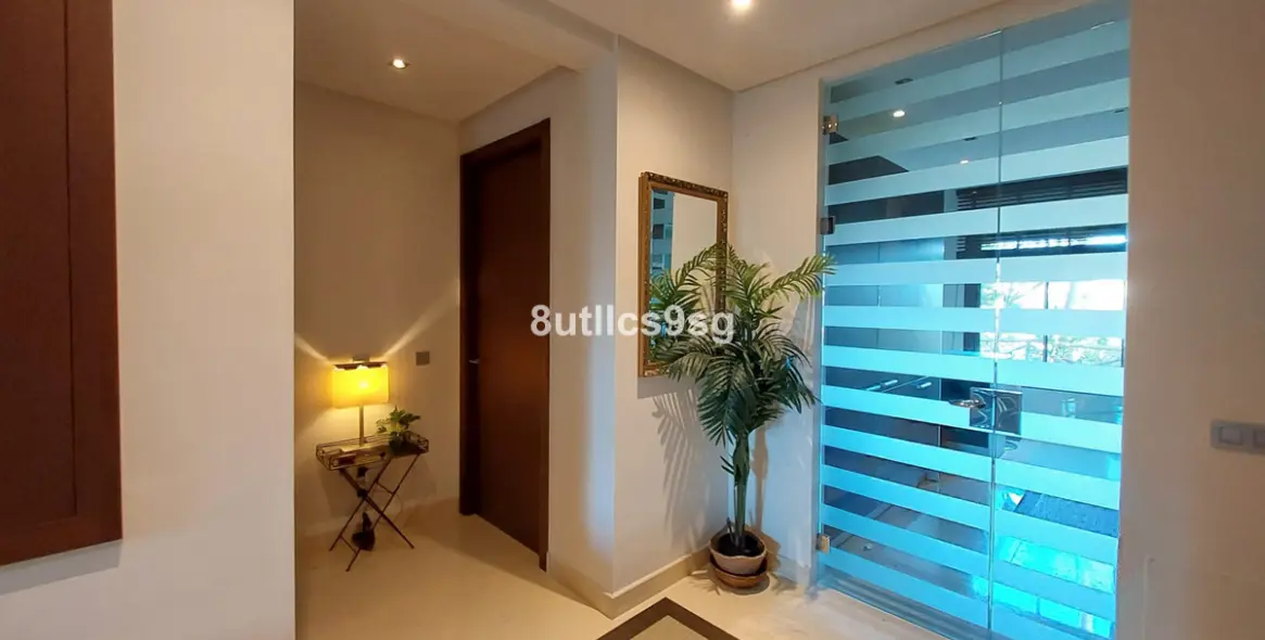 Venta de apartamento en planta baja en Benahavís 8