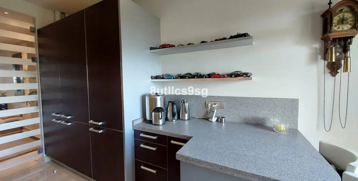 Venta de apartamento en planta baja en Benahavís 18