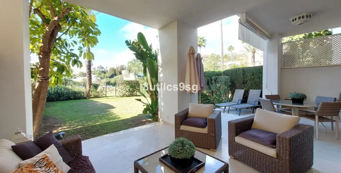 Venta de apartamento en planta baja en Benahavís 29