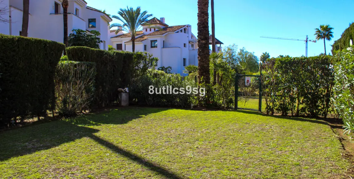 Venta de apartamento en planta baja en Benahavís 32