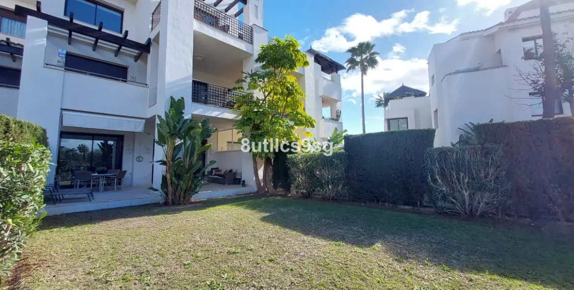 Venta de apartamento en planta baja en Benahavís 38