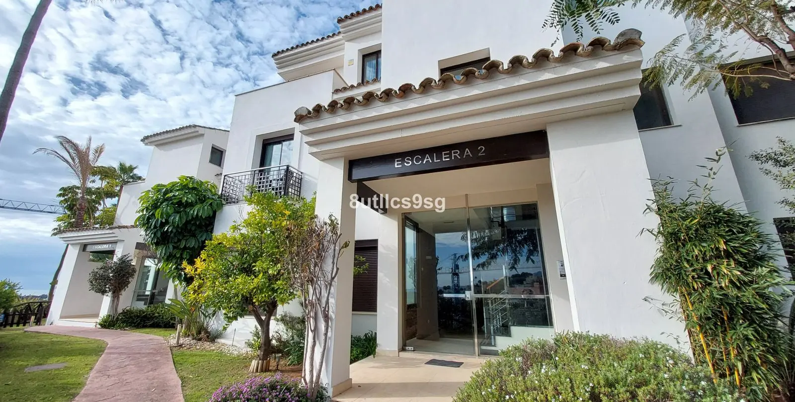 Sale of ground floor apartment in Benahavís 4