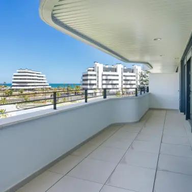 Venta de apartamento en planta media en Torremolinos