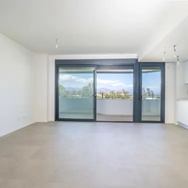 Venta de apartamento en planta media en Torremolinos