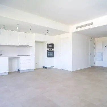 Venta de apartamento en planta media en Torremolinos