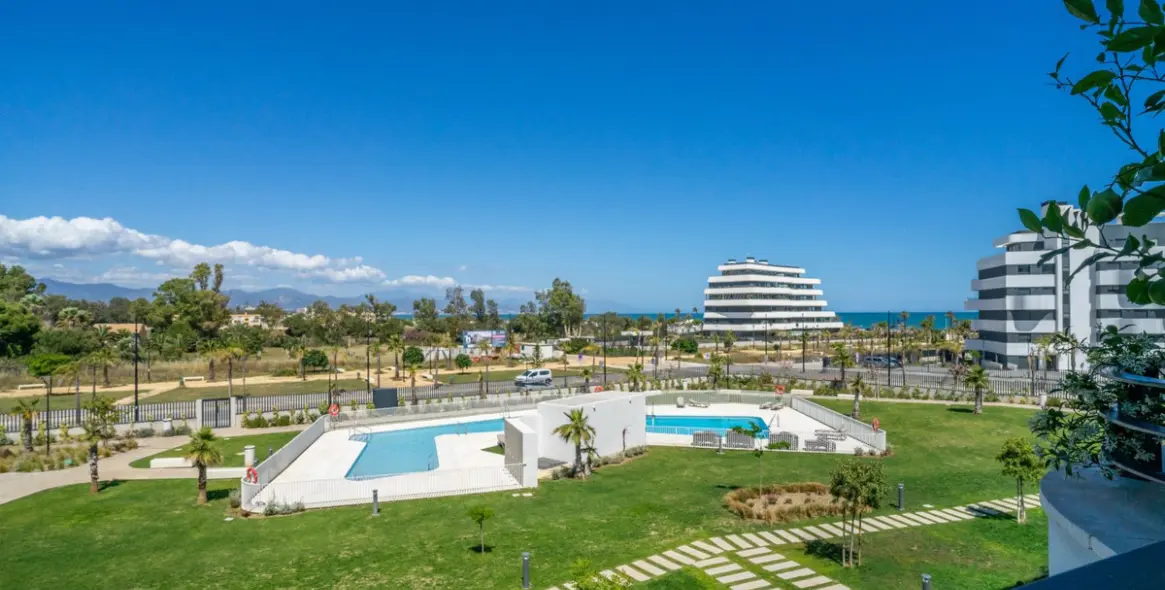 Venta de apartamento en planta media en Torremolinos 10