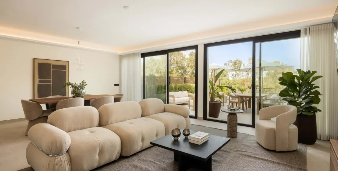 Venta de apartamento en planta media en Nueva Andalucía 5