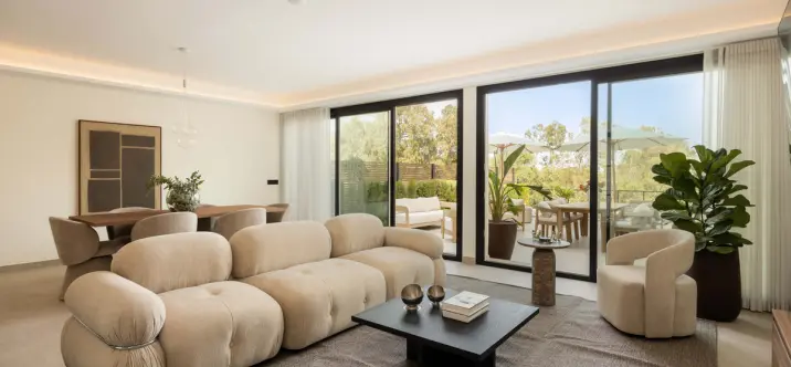 Venta de apartamento en planta media en Nueva Andalucía 4