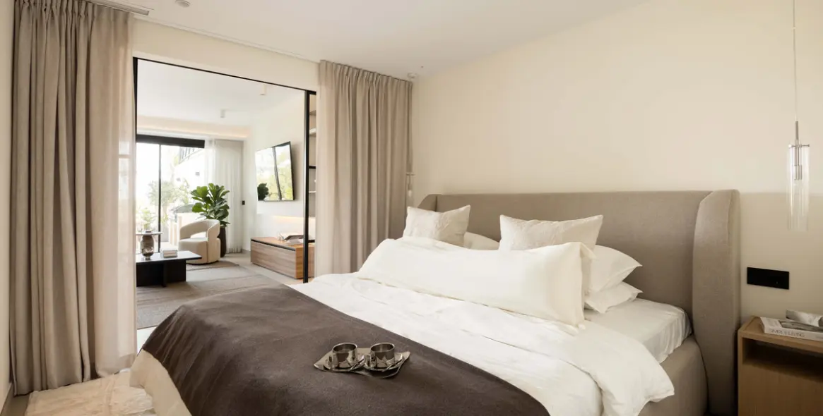 Venta de apartamento en planta media en Nueva Andalucía 12