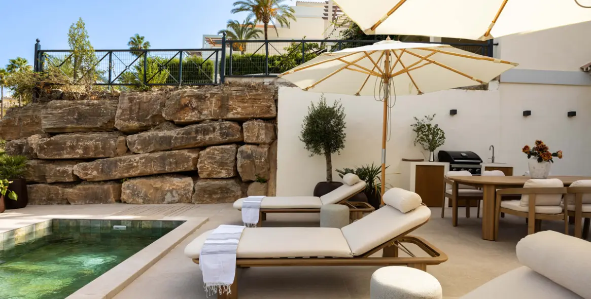 Venta de apartamento en planta media en Nueva Andalucía 23