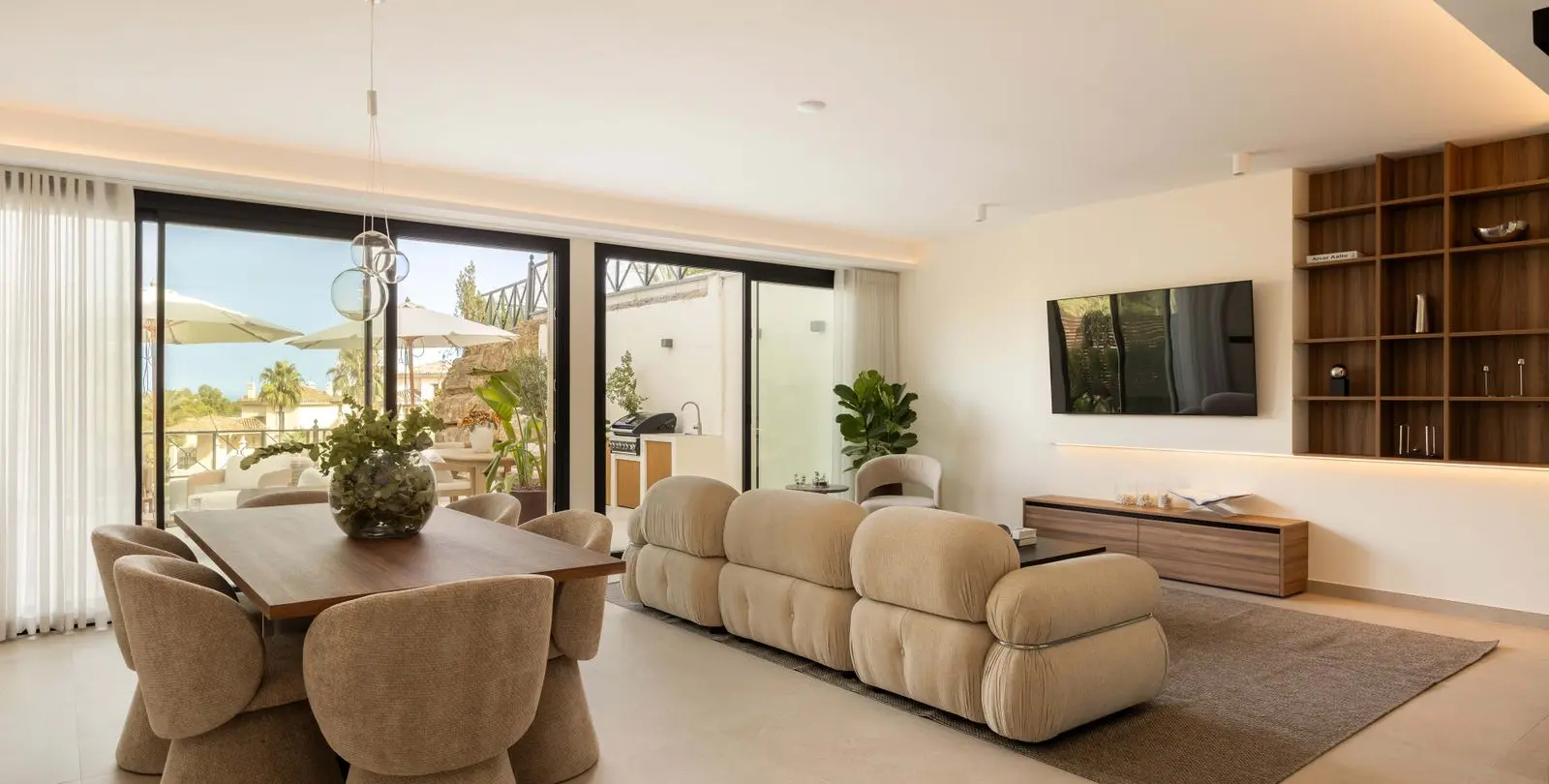 Sale of middle floor apartment in Nueva Andalucía 6