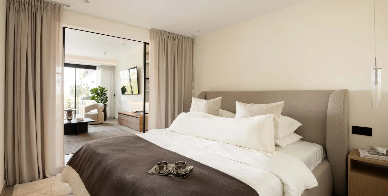 Sale of middle floor apartment in Nueva Andalucía 12