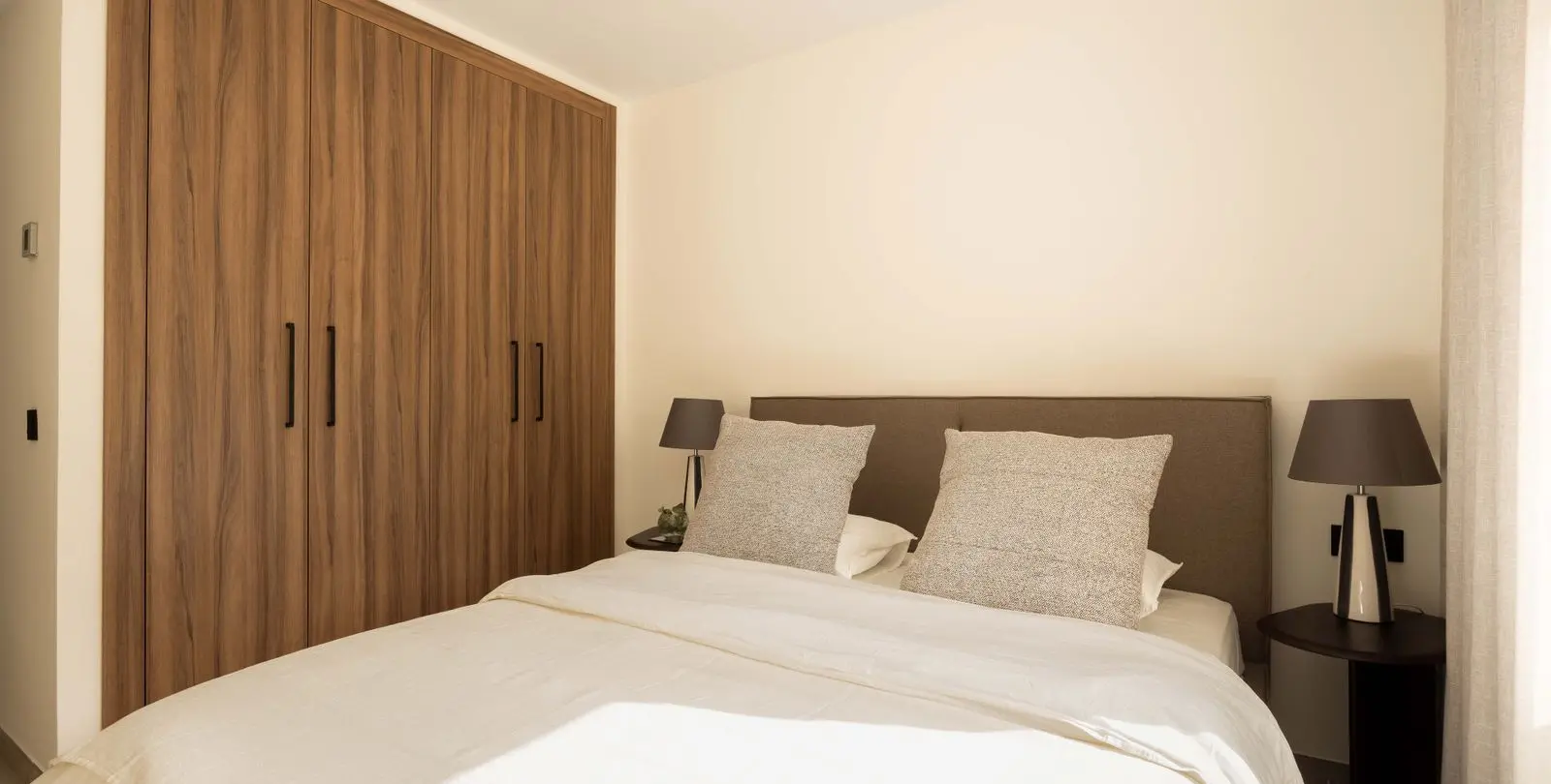 Sale of middle floor apartment in Nueva Andalucía 17