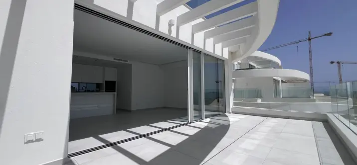 Venta de apartamento en planta media en La Cala de Mijas 1