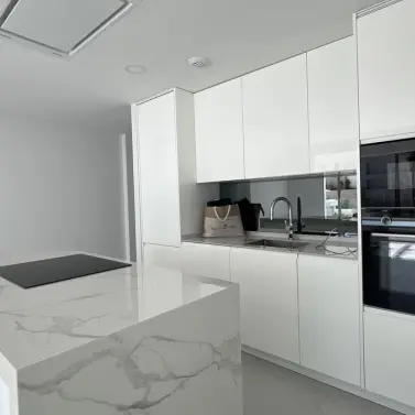 Venta de apartamento en planta media en La Cala de Mijas