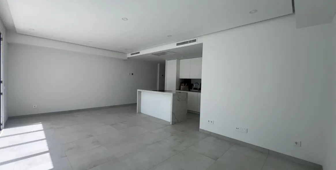Venta de apartamento en planta media en La Cala de Mijas 7