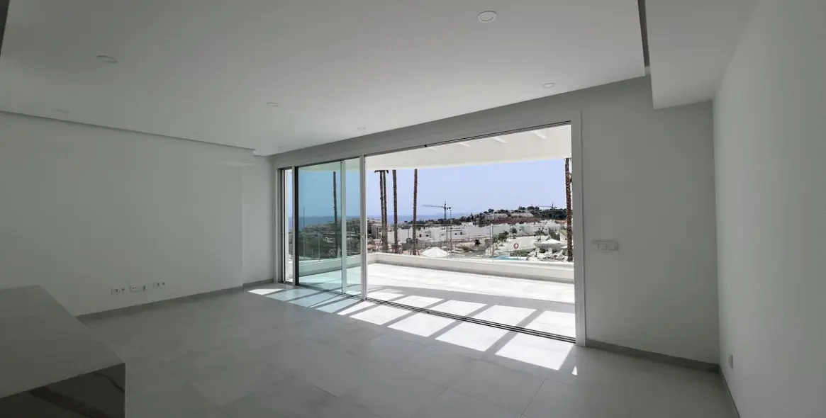 Venta de apartamento en planta media en La Cala de Mijas 8