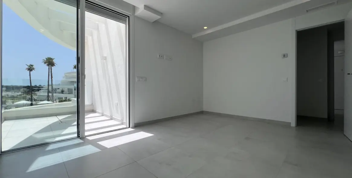 Venta de apartamento en planta media en La Cala de Mijas 13
