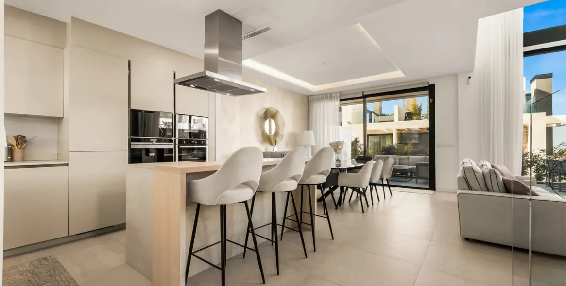 Venta de casa pareada en Río Real 8