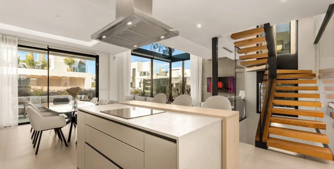 Venta de casa pareada en Río Real 11