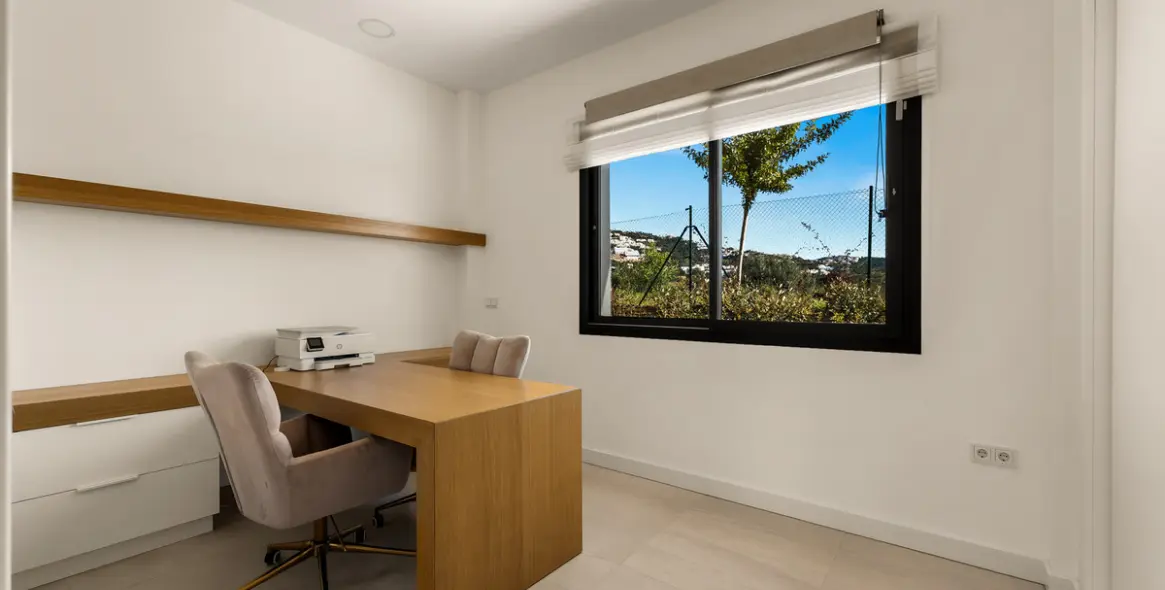 Venta de casa pareada en Río Real 38
