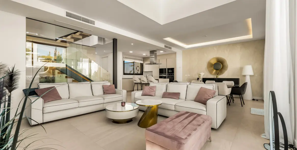 Venta de casa pareada en Río Real 64