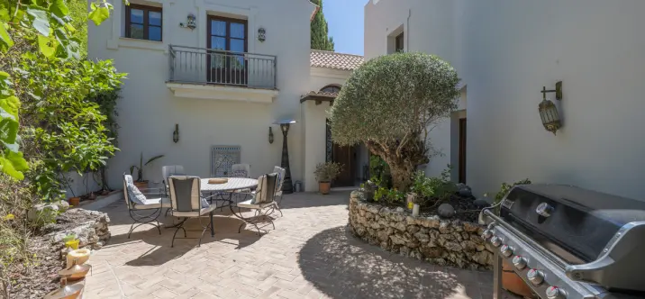 Venta de villa independiente en Estepona 3
