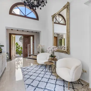 Venta de villa independiente en Estepona