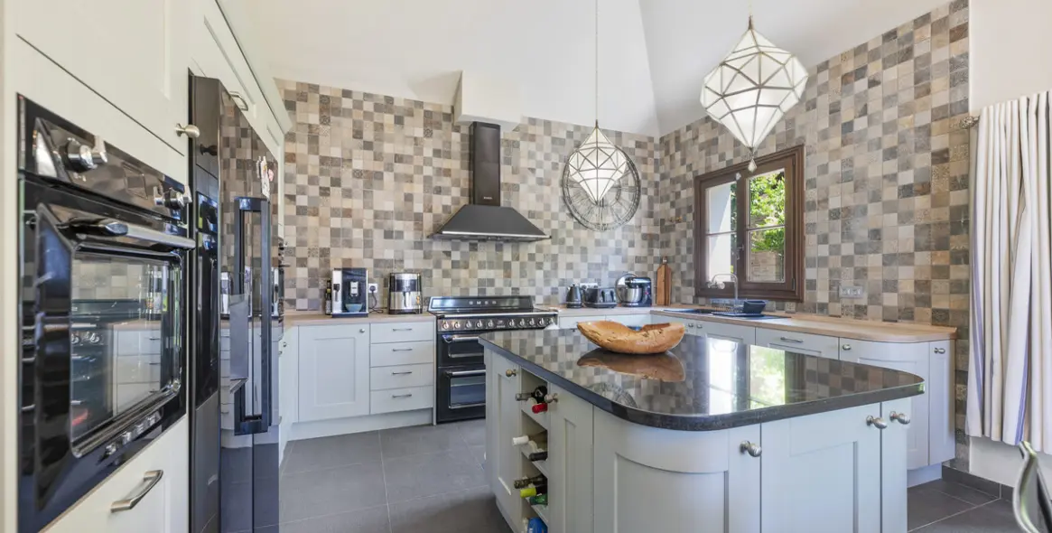 Venta de villa independiente en Estepona 9