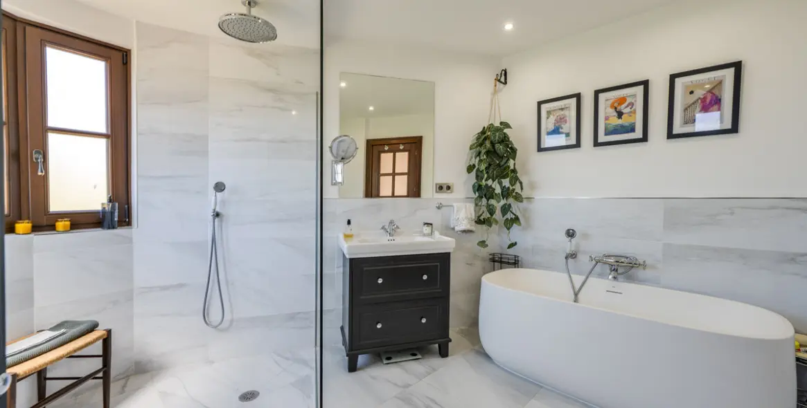 Venta de villa independiente en Estepona 27