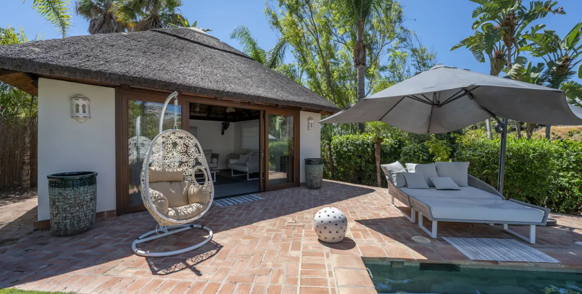 Venta de villa independiente en Estepona 48